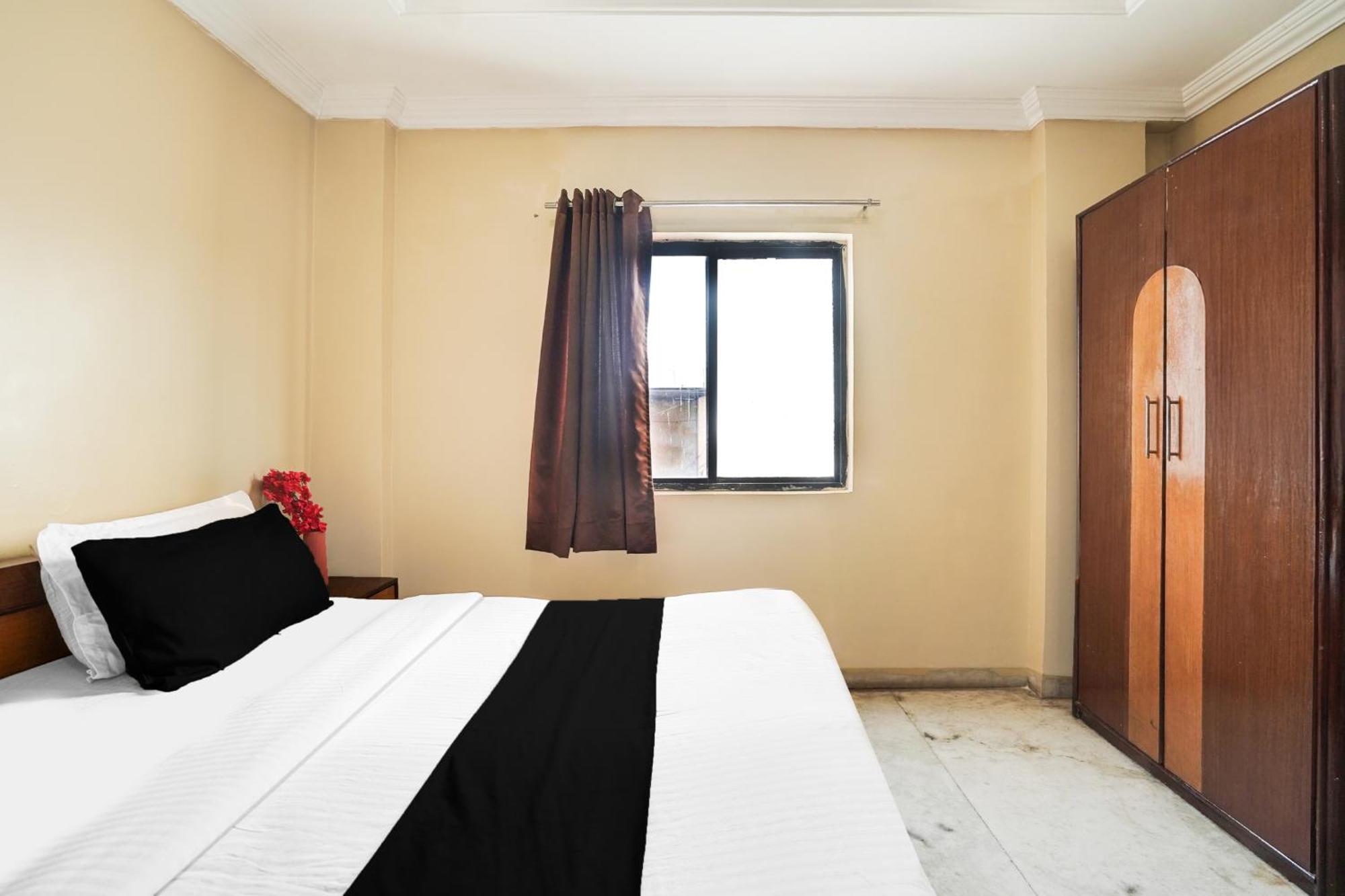 Super Hotel O Pithampur Formerly Ganga Residency Akolia Eksteriør billede