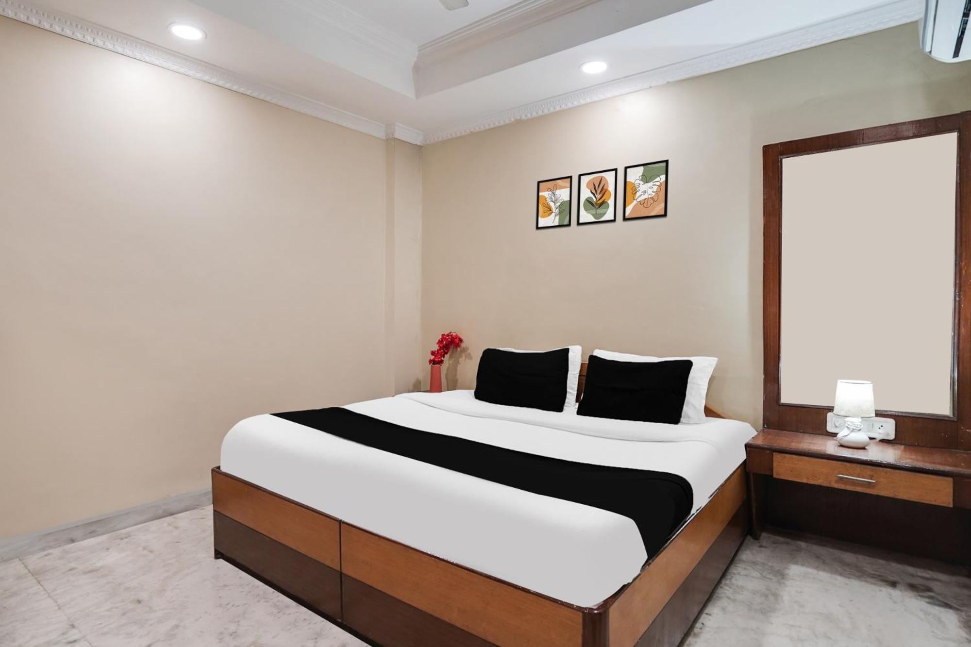Super Hotel O Pithampur Formerly Ganga Residency Akolia Eksteriør billede