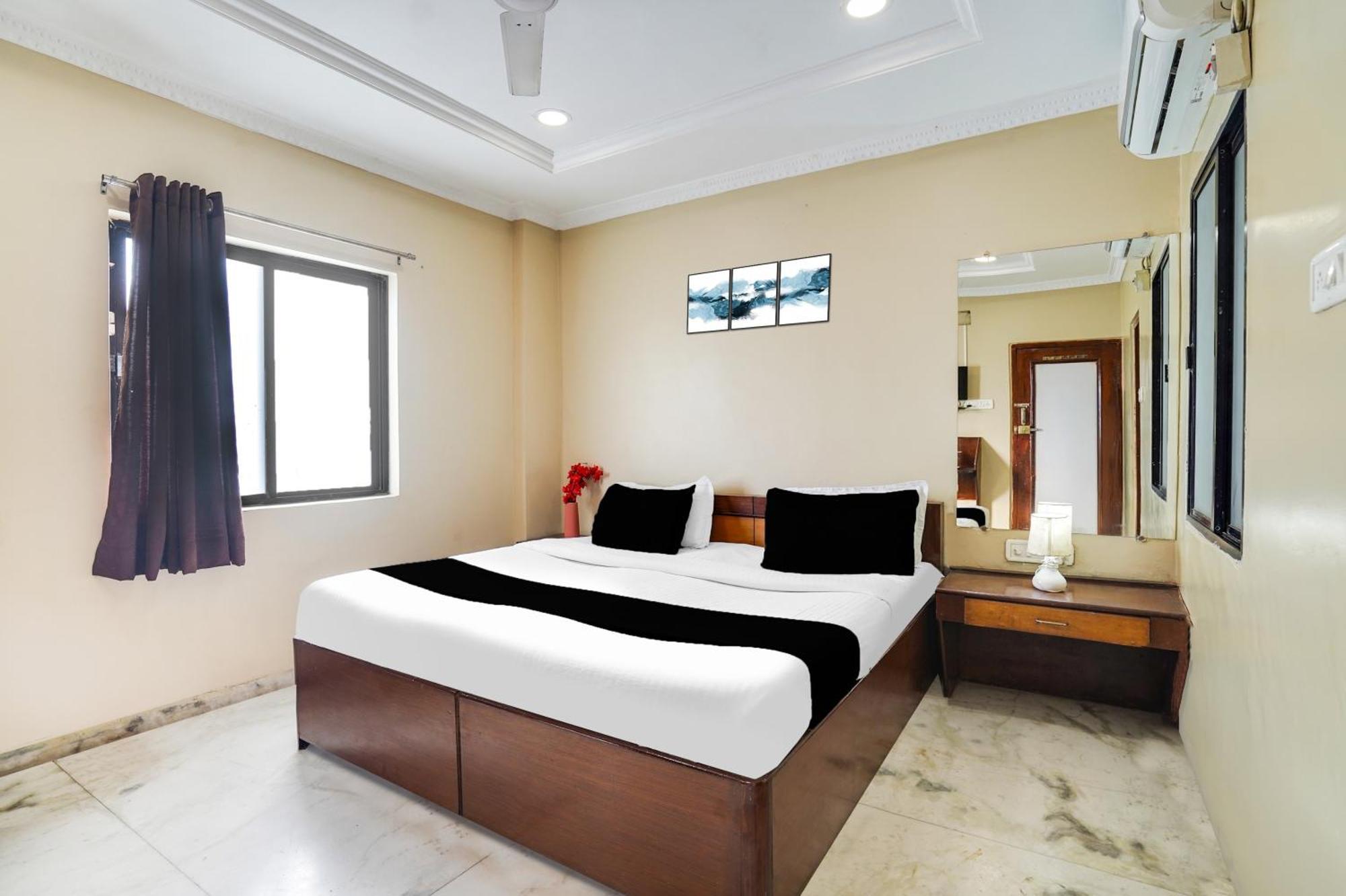 Super Hotel O Pithampur Formerly Ganga Residency Akolia Eksteriør billede